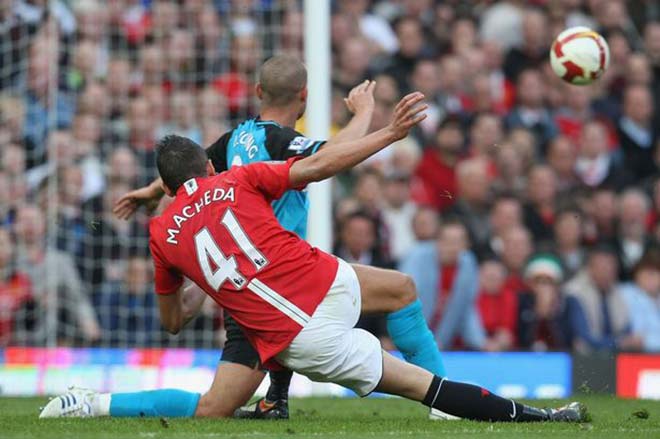 Macheda và cú cứa lòng đáng nhớ vào lưới Aston Villa