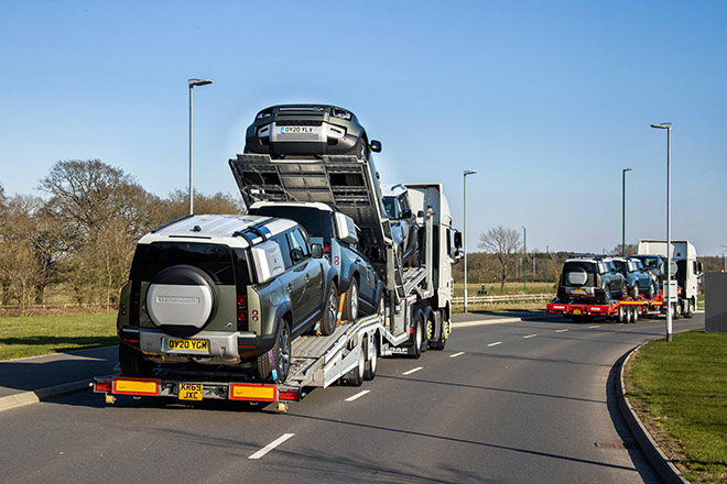 Jaguar Land Rover sản xuất xe hỗ trợ chống Covid-19 - 2