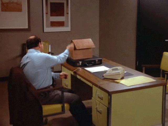 Tranh vui - Thực tế khi mọi người ở nhà làm việc tránh dịch Covid-19