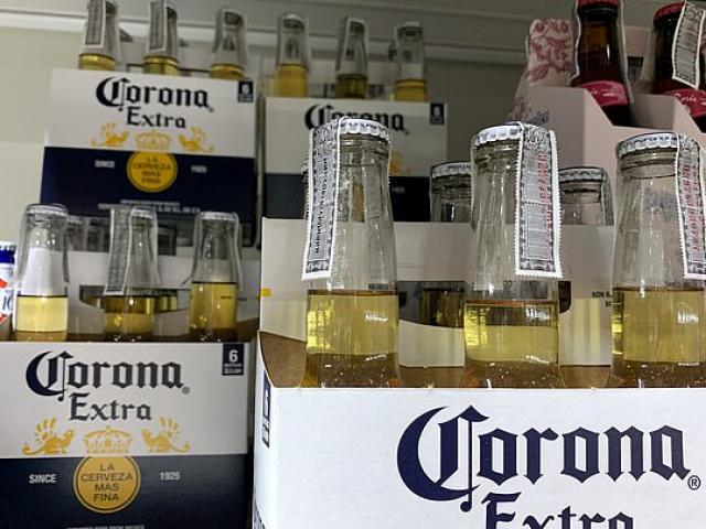 Phi thường - kỳ quặc - Nhãn hiệu bia Corona dừng sản xuất vì dịch Covid-19