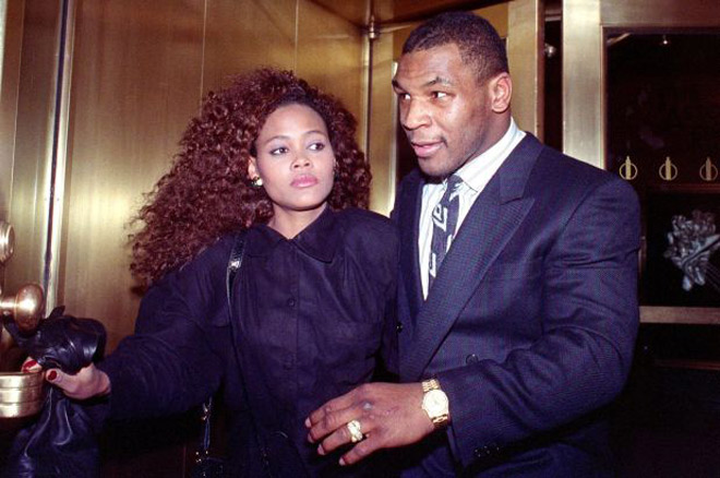 Mike Tyson và cô vợ thích "đào mỏ" Robin Givens