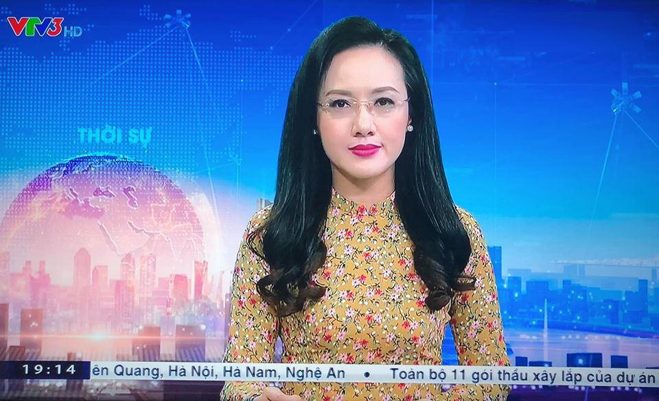 Nữ BTV cho biết, mọi người đều cố gắng hoàn thành công việc, cập nhật thông tin mới, nhanh nhất đến với khán giả
