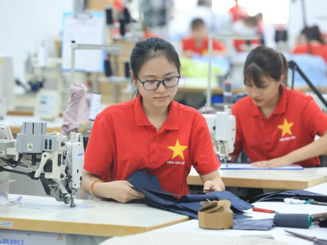 Kinh doanh - Lao đao vì dịch COVID-19, 8 tập đoàn Nhà nước lo lỗ hơn 26.000 tỷ đồng