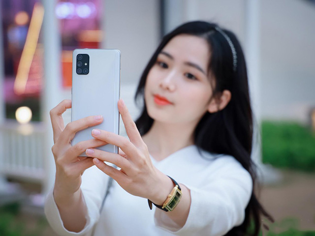 Thời trang Hi-tech - Samsung trình làng loạt Galaxy A, bất ngờ đưa đến Mỹ