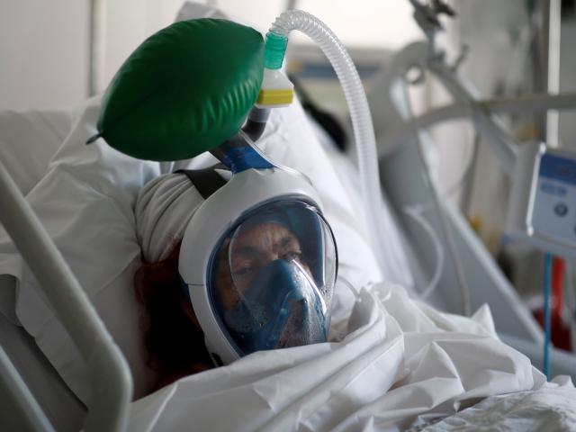 Mỹ: Tỷ lệ tử vong cao bất thường ở bệnh nhân Covid-19 được cho dùng máy thở
