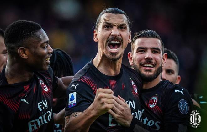 Ibrahimovic sắp treo giày: Bất ngờ về MU làm phó cho Solskjaer? - 1