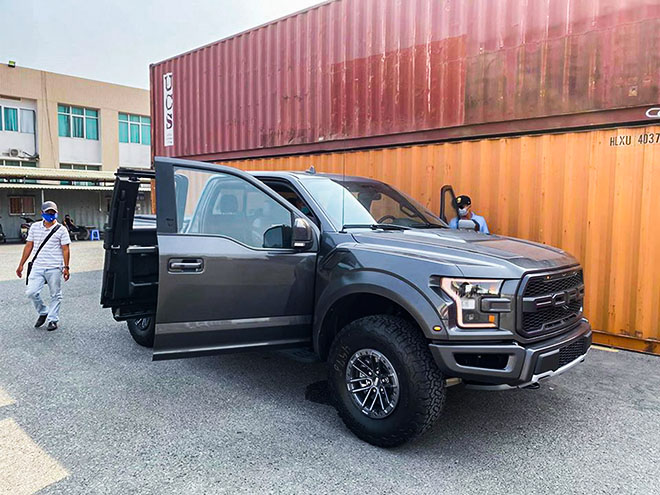 Xe bán tải Ford F-150 Raptor SuperCab đầu tiên về Việt Nam - 4