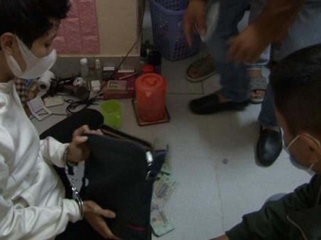 Pháp luật - Đột nhập chiếc ô tô không khóa cửa, lấy trộm gần 400 triệu đồng