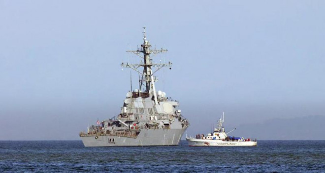 &nbsp;Tàu khu trục mang tên lửa dẫn đường USS Barry lớp Arleigh Burk của Mỹ.&nbsp;