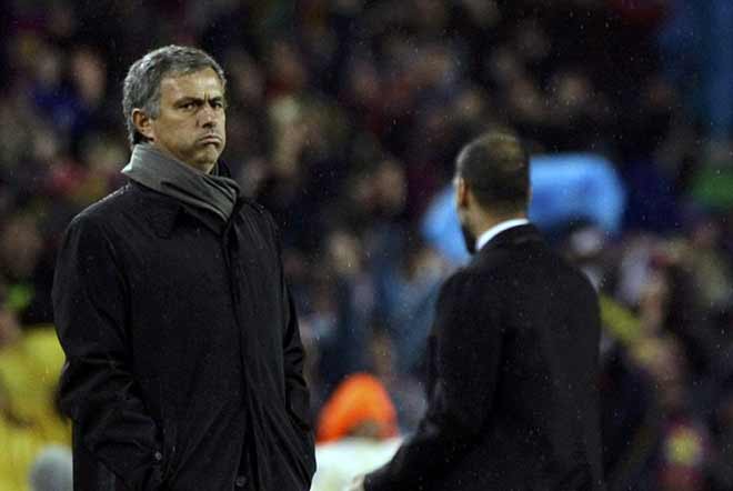 Mourinho trải qua 90 phút bất lực trước sức mạnh của Barcelona do Pep Guardiola dẫn dắt