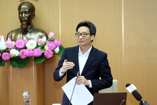 Phó Thủ tướng nhấn mạnh: Chúng ta luôn chủ động, chưa bao giờ hốt hoảng. (Ảnh: VGP).
