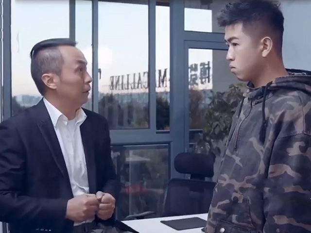 Video Clip Cười - Nghệ thuật lãnh đạo công ty khiến nhân viên "tâm phục khẩu phục"