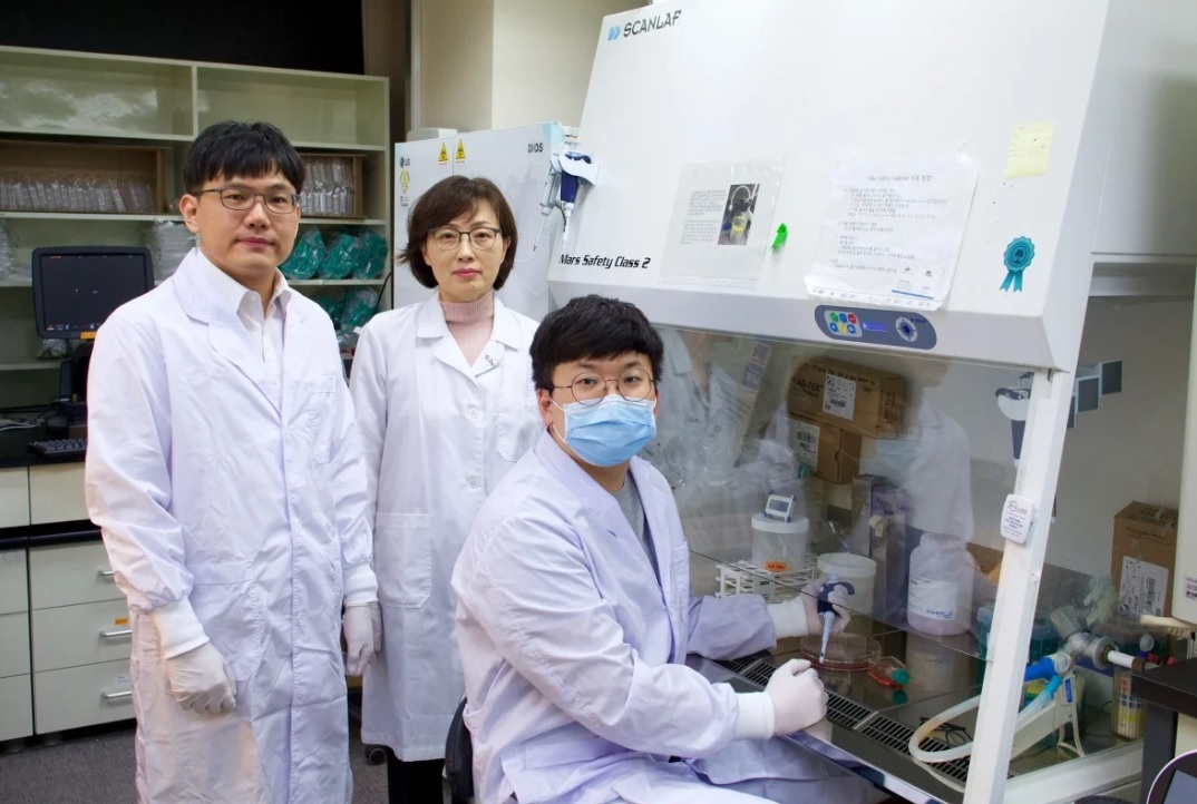 Nhóm các nhà nghiên cứu SARS-CoV-2 ở Hàn Quốc.