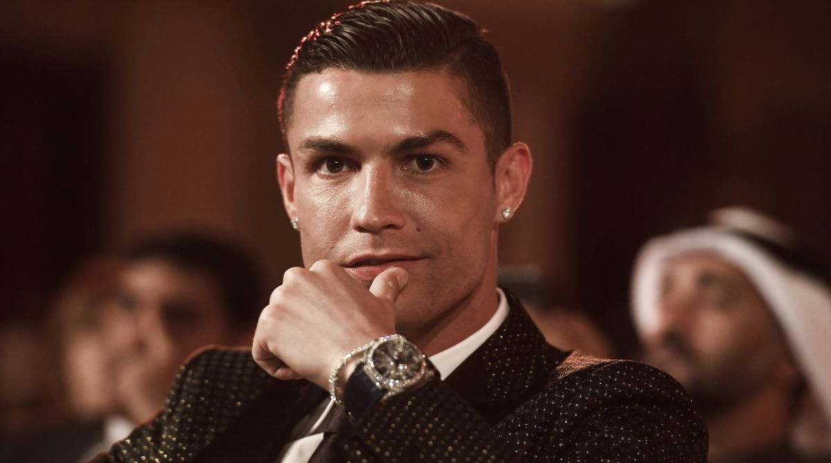 Tỷ phú USD – Ronaldo cực giàu: Siêu sao bóng đá bá đạo nhất hành tinh - 4