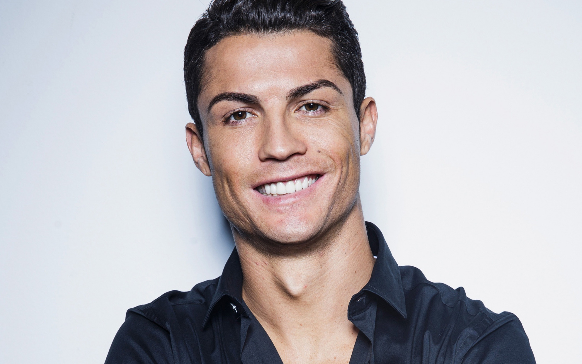 Tỷ phú USD – Ronaldo cực giàu: Siêu sao bóng đá bá đạo nhất hành tinh - 9