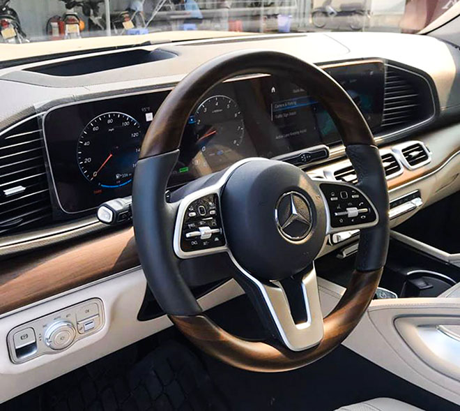 Mercedes-Benz GLS 450 4Matic 2020 nhập tư nhân được đưa về Việt Nam - 7