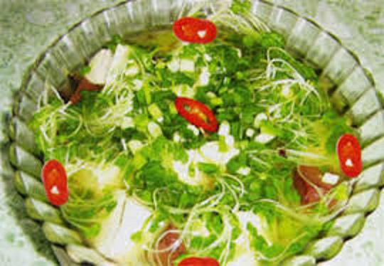 Rau mầm nên nấu chín. Ảnh minh họa.
