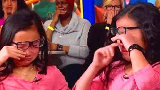 2 chị em sinh đôi nhưng người ở TQ, người ở Mỹ, sau 18 năm gặp lại ai cũng bất ngờ - 3