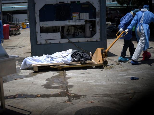 Thế giới - Trường hợp đầu tiên thế giới tử vong sau khi nhiễm Covid-19 từ thi thể người bệnh