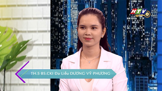 Bác sỹ Da Liễu Dương Vỹ Phương trong chương trình.