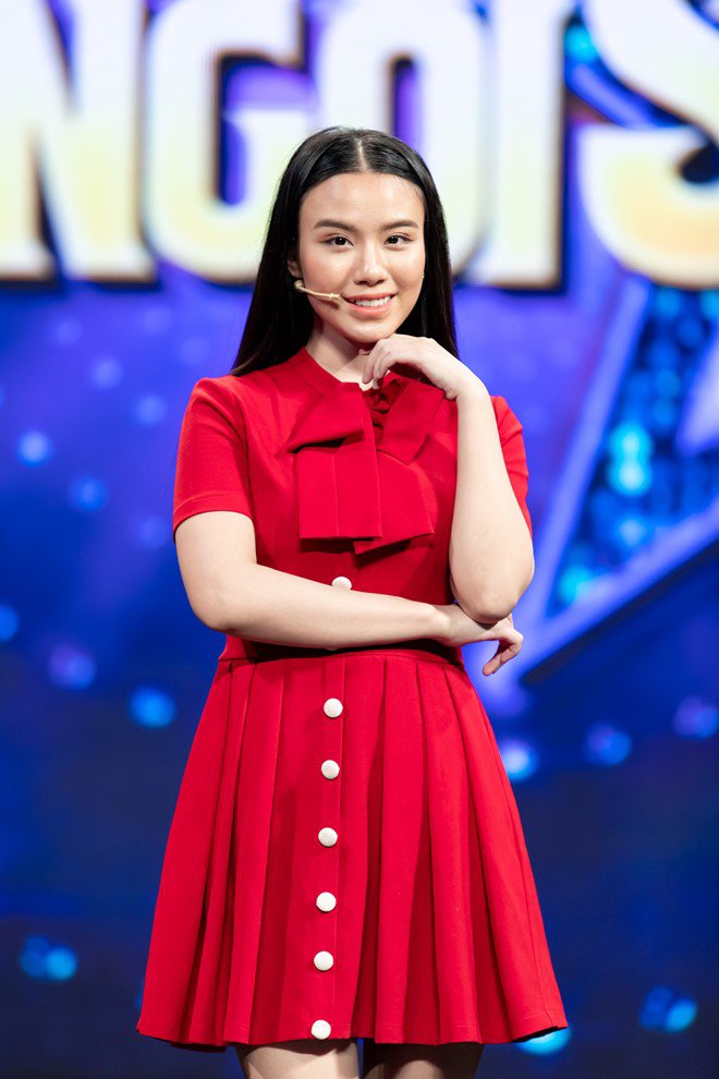 "Nữ hoàng cảnh nóng" Linh Miu gây bất ngờ vì làm điều này trên sóng truyền hình - 1