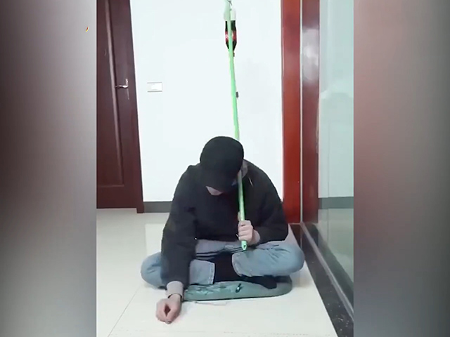 Video Clip Cười - Ở nhà chống dịch rảnh quá thì nên làm gì?