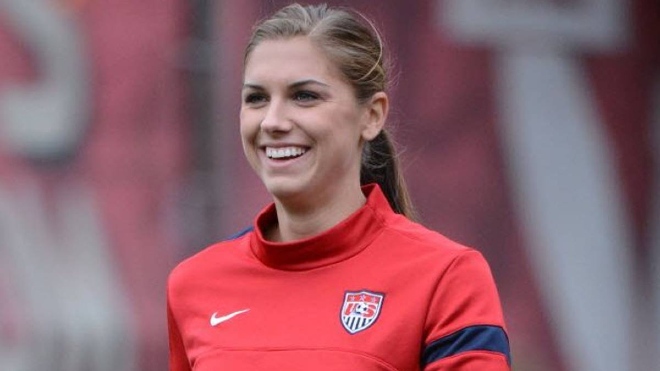 Sốc: Nữ tuyển thủ “vạn người mê” bầu 9 tháng vẫn tập tạ, rèn thể lực - 3