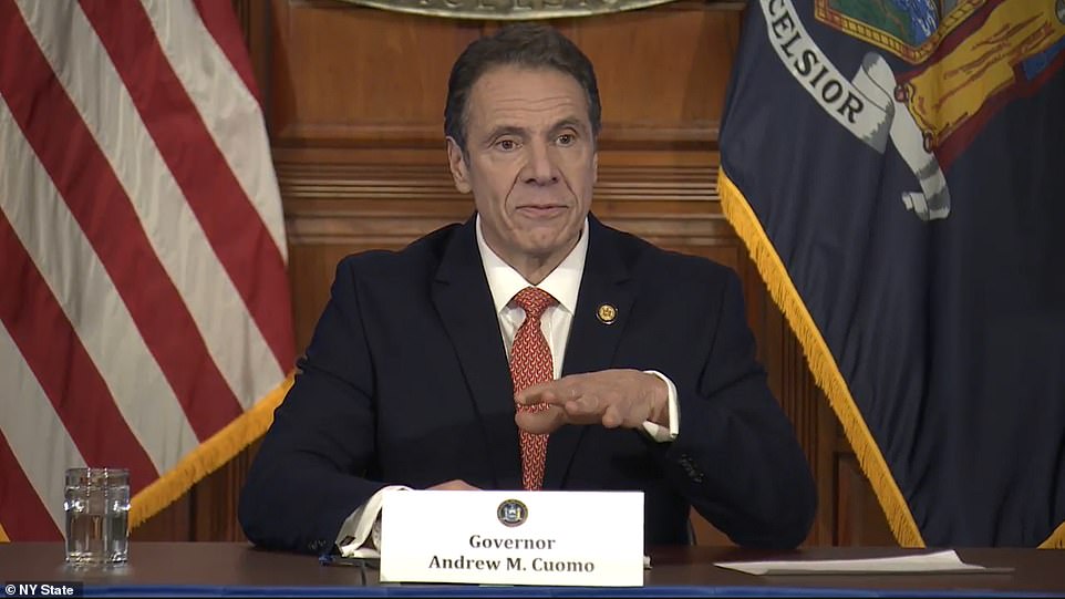 Thống đốc bang New York Andrew Cuomo.