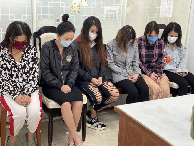 Các đối tượng tại cơ quan điều tra.