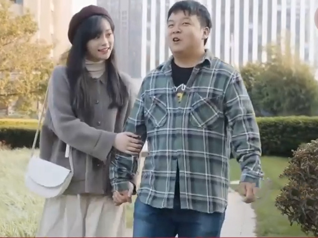 Video Clip Cười - Chàng trai khen người yêu quá đà và cái kết