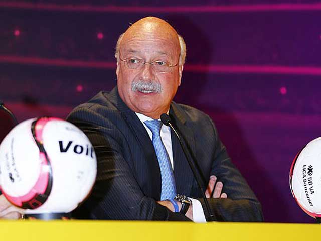 Chủ tịch&nbsp;Enrique Bonilla tuyên bố hủy giải hạng hai