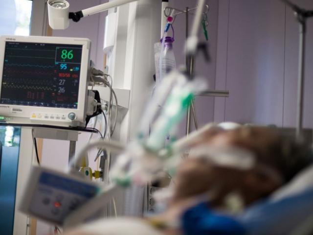 Thế giới - Nguyên nhân người này nhiễm Covid-19 nặng đến nguy kịch, người kia chỉ như cúm xoàng?