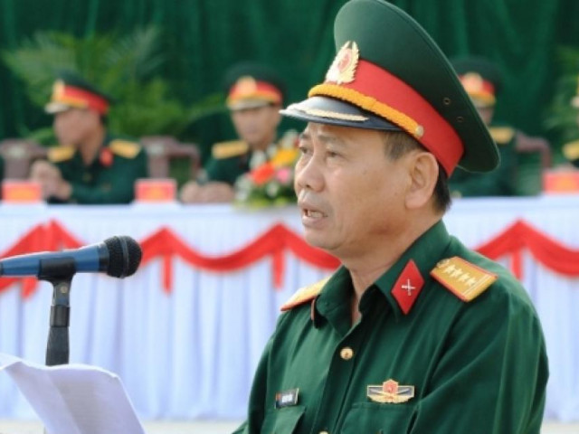 Tin tức trong ngày - Bổ nhiệm hai đại tá giữ chức Phó Tư lệnh Quân khu 1 và 5