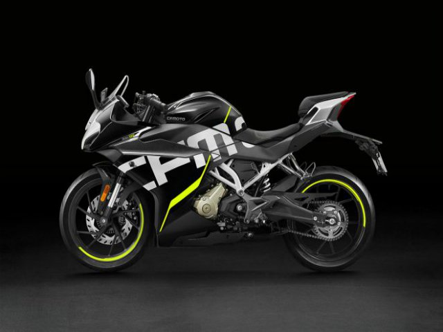 Thế giới xe - Môtô mới CFMoto 300SR sắp về Việt Nam, giá tầm 120 triệu đồng