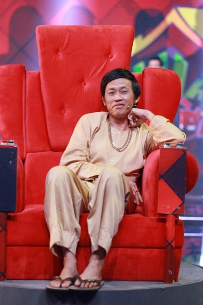 Sau khi nhờ thờ Tổ được hoàn thành, danh hài&nbsp;Hoài Linh&nbsp;rút hoàn toàn khỏi các game show truyền hình. Anh cho biết tạm thời nghỉ ngơi nhưng vẫn diễn hội chợ, diễn tỉnh.