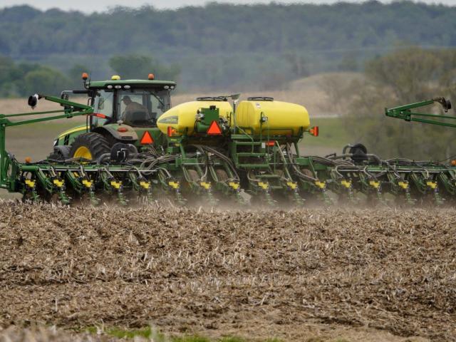 Thế giới - Giữa đại dịch Covid-19, Trung Quốc có giữ lời mua 50 tỉ USD hàng Mỹ?