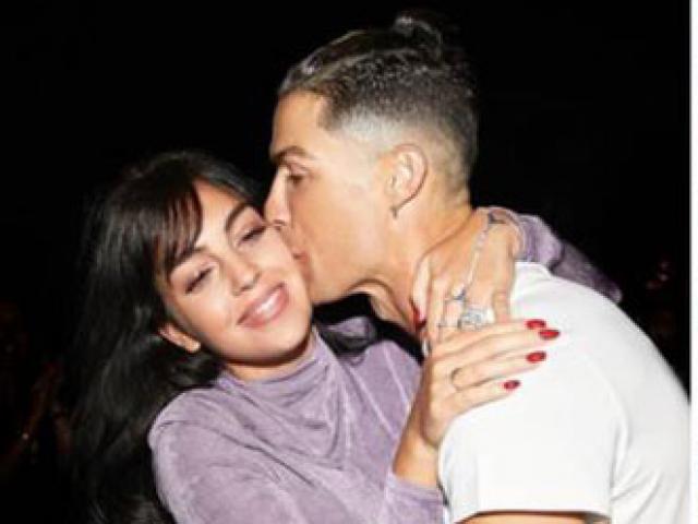 Bóng đá - Mỹ nhân số 1 Tây Ban Nha: Bạn gái Ronaldo bị tình cũ Benzema soán ngôi