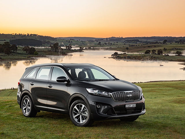 Tư vấn - Điểm qua những trang bị trên xe Hàn "bị thiếu" khi về Việt Nam