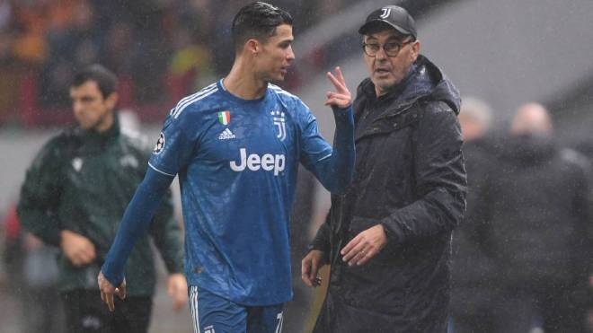 Ronaldo không hài lòng với HLV Sarri