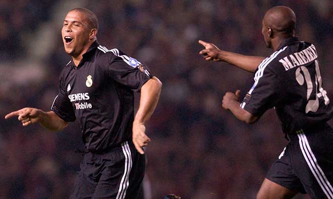 Ronaldo ghi cú hat-trick đỉnh cao trước MU ở Champions League năm 2003