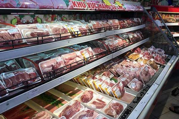 Các siêu thị đồng loạt chạy chương trình giảm giá thịt lợn&nbsp;