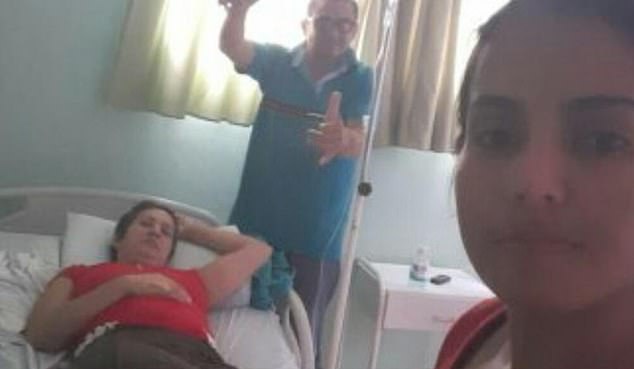 Bà Rodríguez Duarte hiện được theo dõi sức khỏe trong bệnh viện.