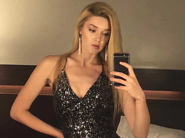 Thể thao - "Nữ thần" bóng chuyền bỏ nghiệp để thi sắc đẹp, xinh như búp bê