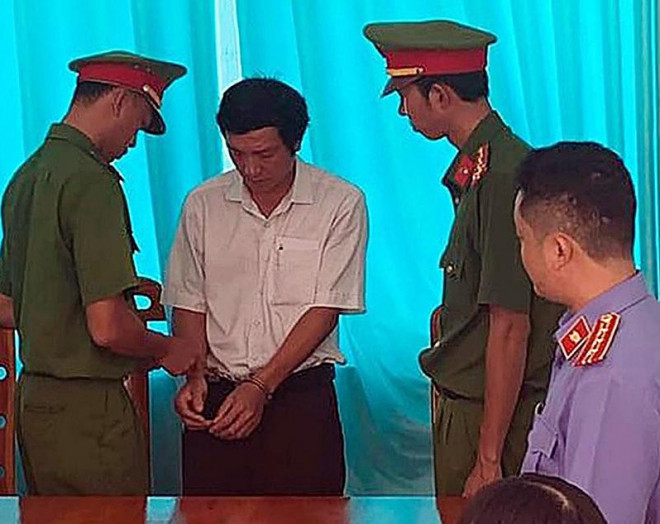 Bắt giam bị can Lê Hoàng Anh Tân.