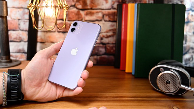 iPhone 11 vẫn được lòng người dùng vì có giá tốt.