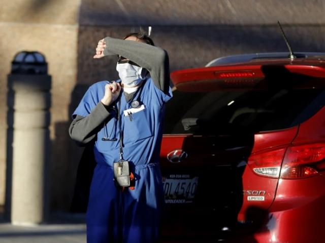 Thế giới - Phát hiện SARS-CoV-2 bị tiêu diệt rất nhanh dưới ánh nắng