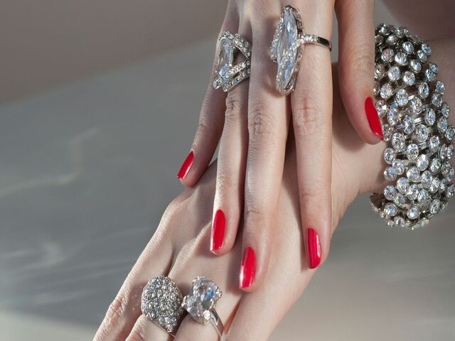 Kinh doanh - Bất ngờ với thú vui của giới nhà giàu giữa bão Covid-19