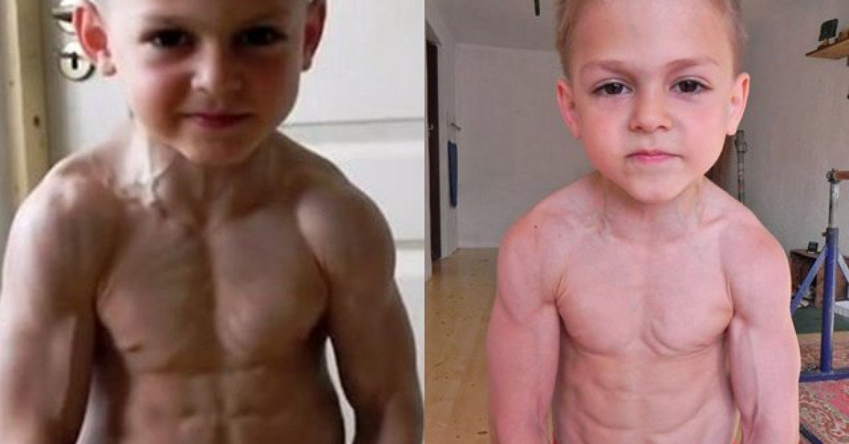 Bạn trẻ - Cuộc sống - Bé trai 9 tuổi gây bão vì "mặt học sinh, thân hình phụ huynh" 5 năm trước giờ ra sao?