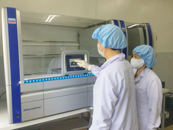 Máy xét nghiệm Realtime PCR tự động ở Quảng Nam Ảnh: Báo Quảng Nam