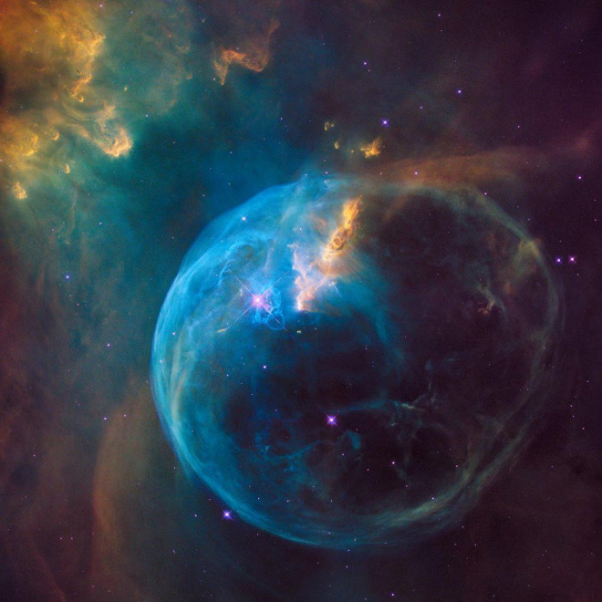 'Mắt thần' Hubble và những bức ảnh vũ trụ ấn tượng nhất 30 năm qua - 10